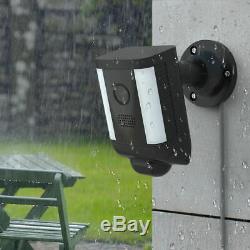 Freecam Spotlight Cam Outdoor LED Light Security Camera Motion Senor, Siren Alarm