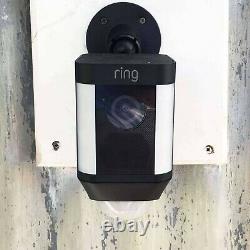 New Ring Spotlight Cam Battery-Powered Security Camera Black (8SB1S7-BEN0)