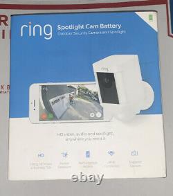 Ring Spotlight Cam Battery Outdoor Security Camera & Spotlight 7G-8SB1S7WEN NEW